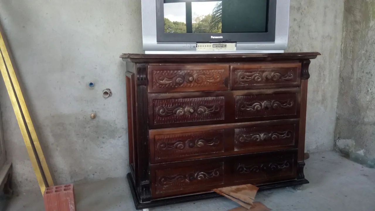 Cômoda madeira 