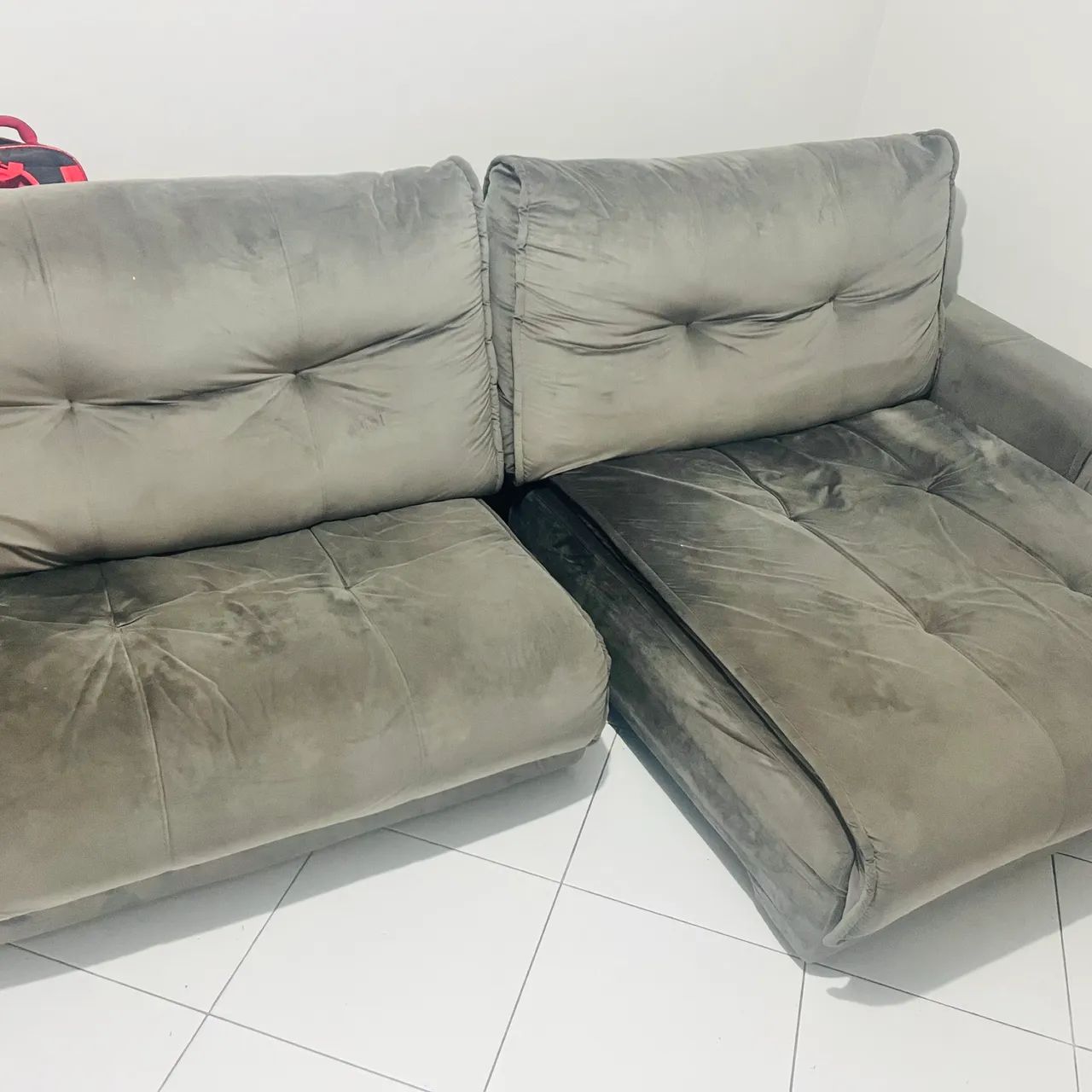 Sofá 4 lugares suede cinza  - Foto 3