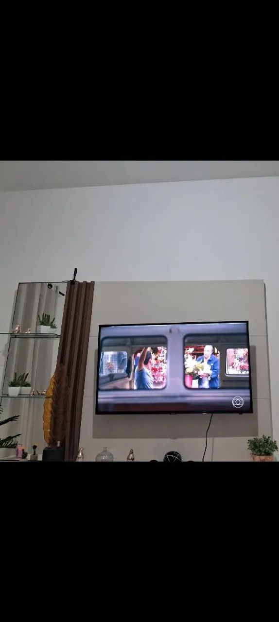 Painel Mdf, tv de até 55 polegadas,conservado!