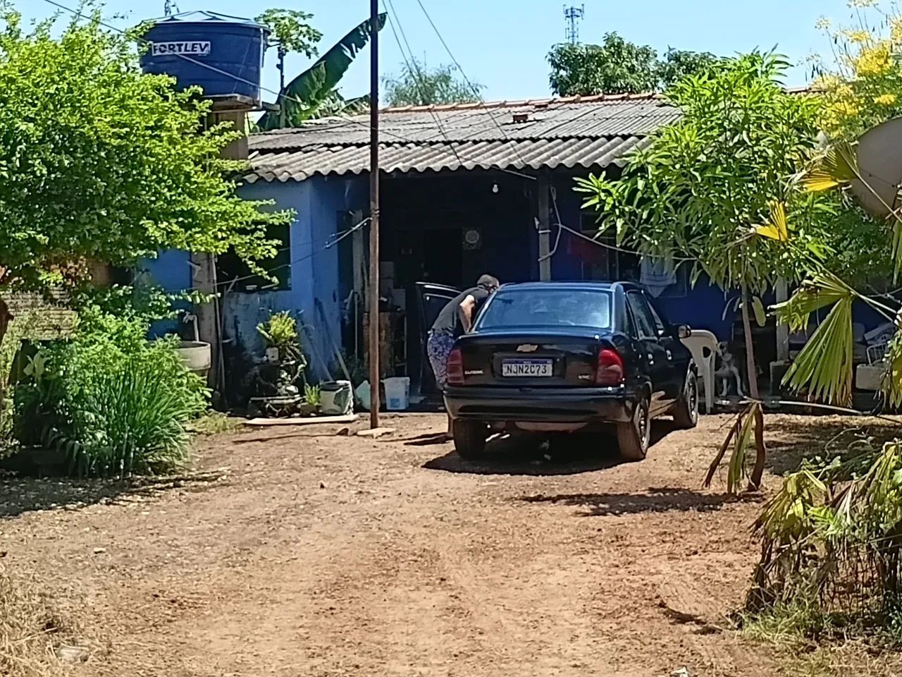 Edicula casa No Jardim Passaredo, Região do Tijucal.  * - Foto 2
