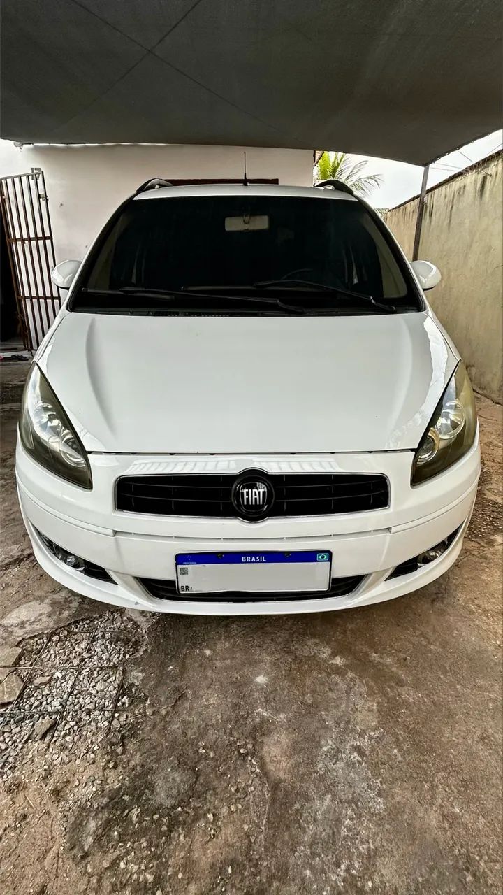 Fiat Idea Attractive 1.4 Fire Flex 8V 5P 2012