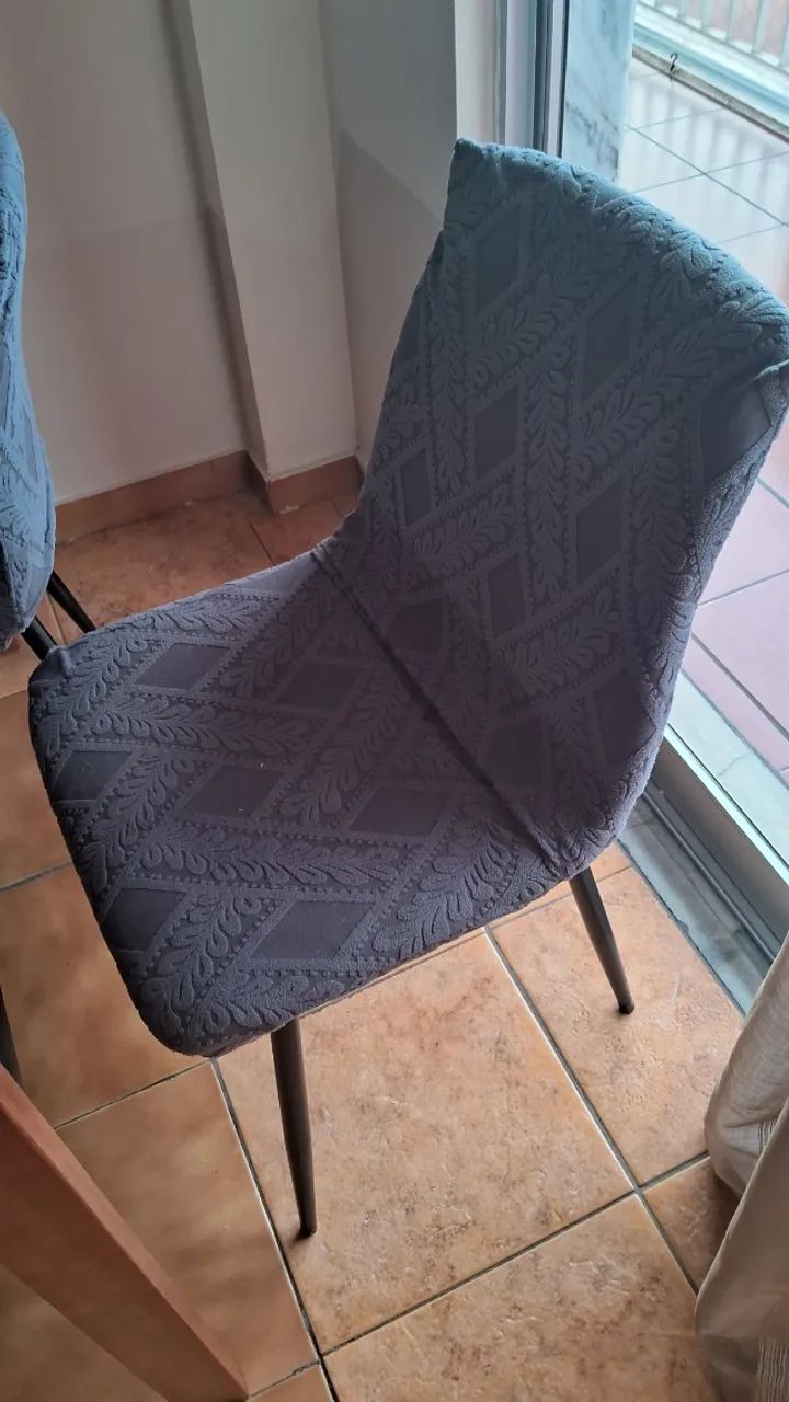 Dining Table with 4 Chairs65573821991170122
