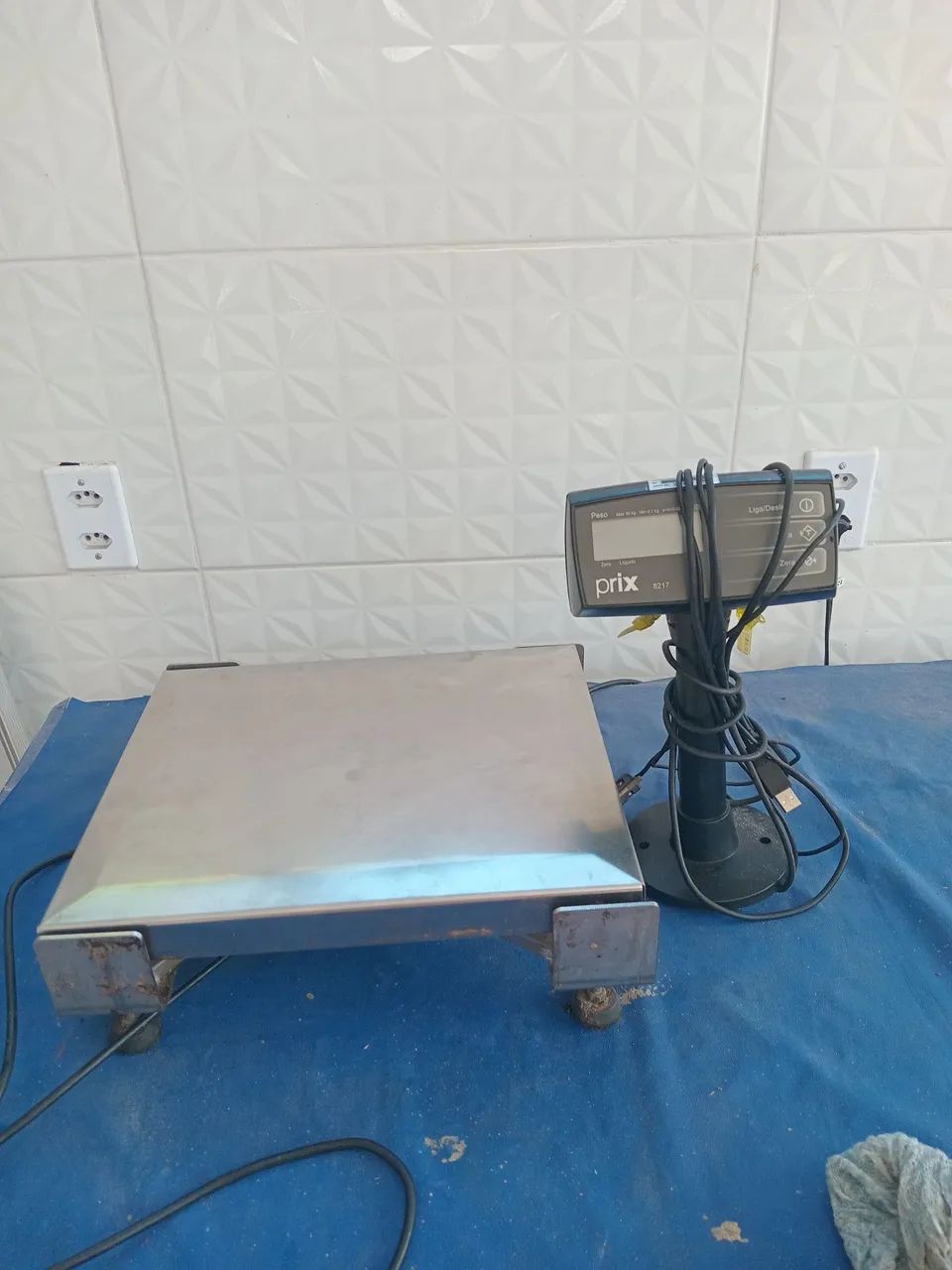  1Balança de check-out marca Toledo 