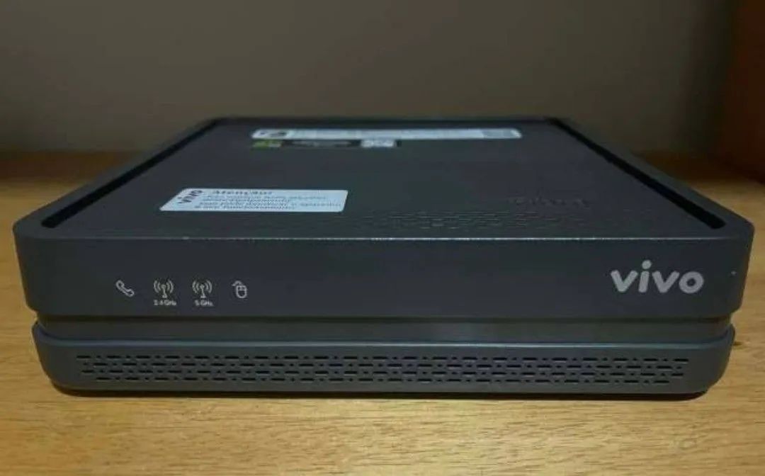 ONT GPON FUNCIONANDO PERFEITAMENTE E DESBLOQUEADA.