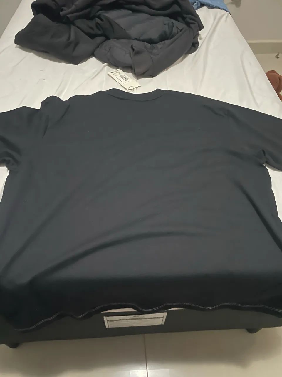 Vendo camiseta Guess Jeans  - Foto 2