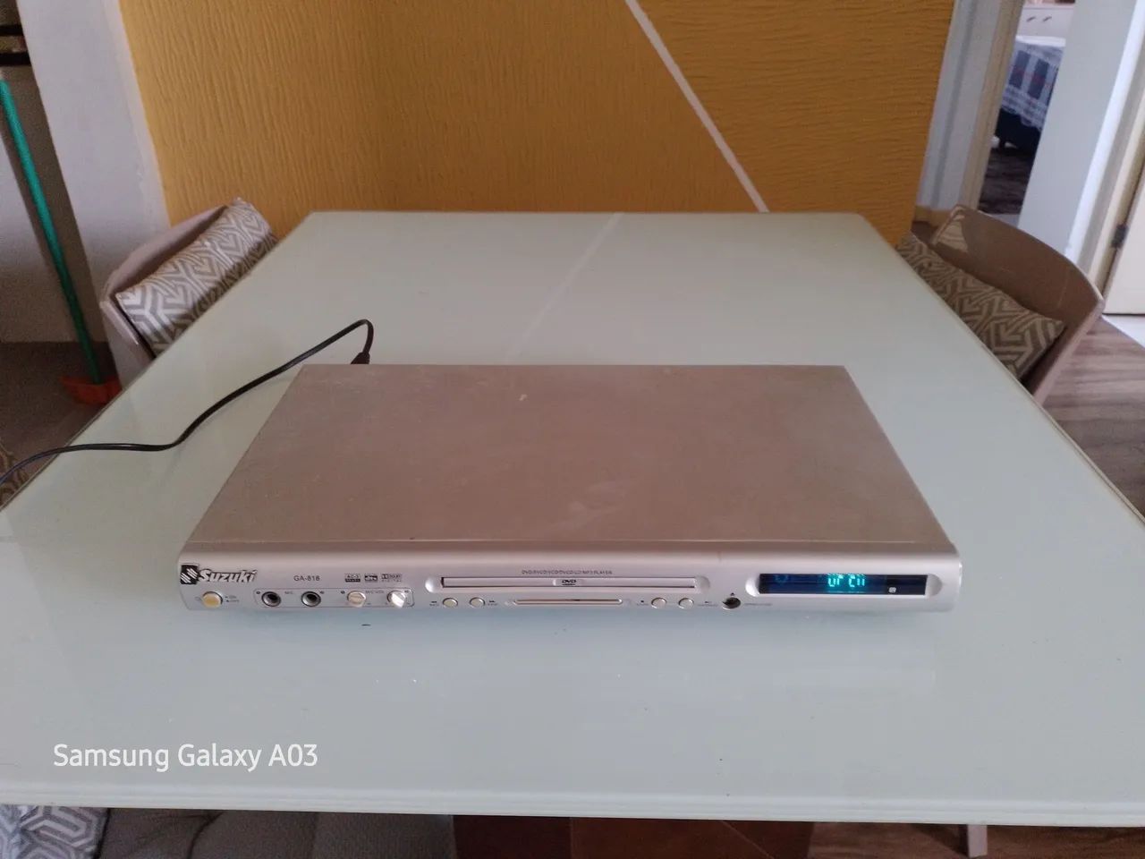 Dvd player Suzuki modelo GA-818 [para consertar] - Foto 2