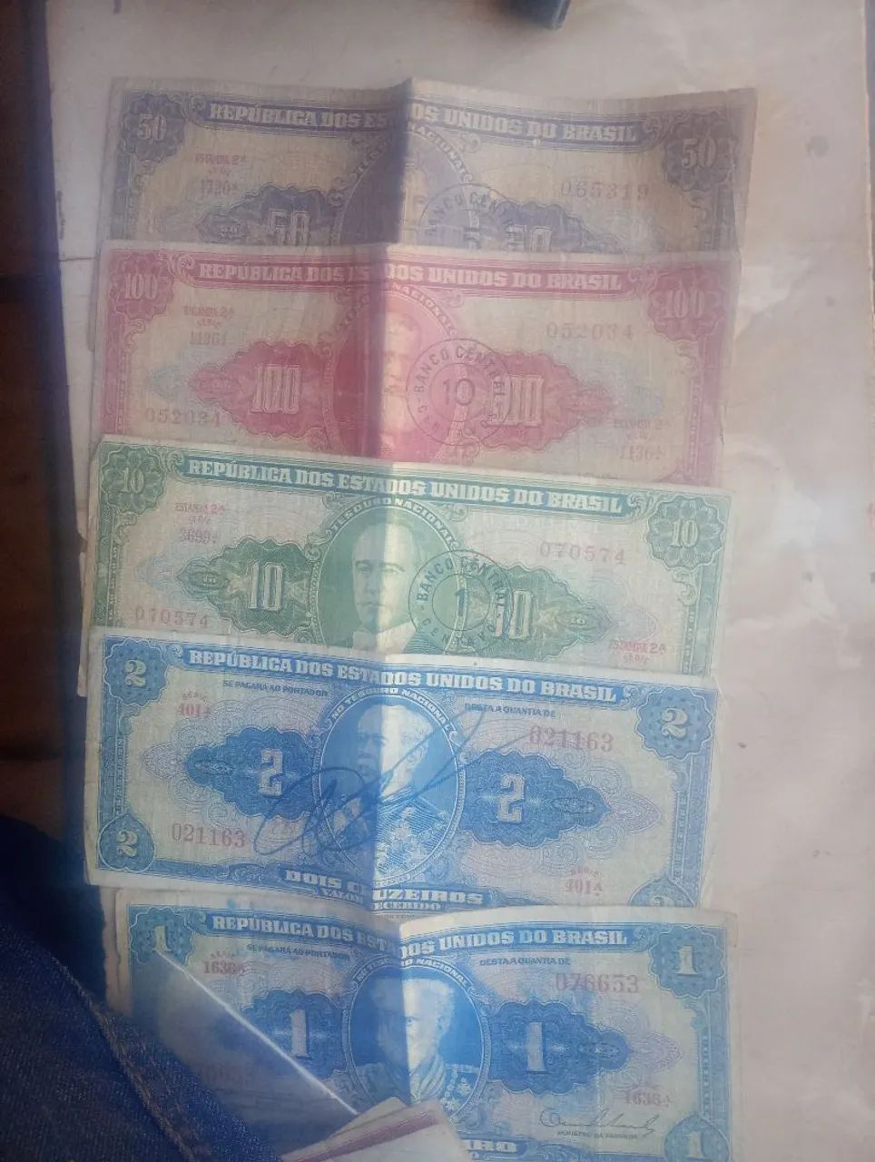 Vendendo notas antigas 