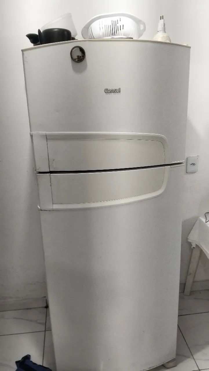 Geladeira grande consul