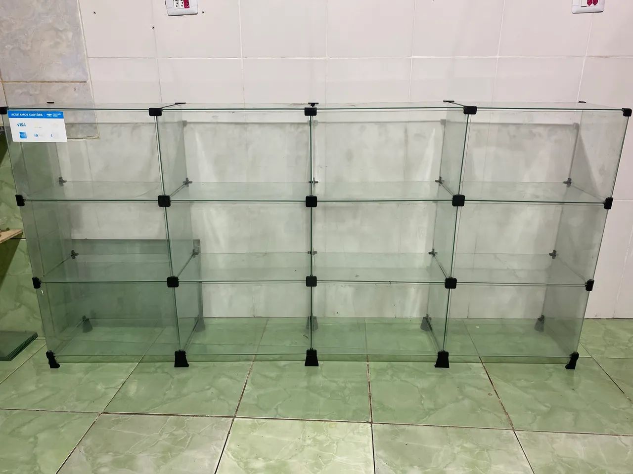 Vitrine de vidro medindo 2 metros! - Foto 2