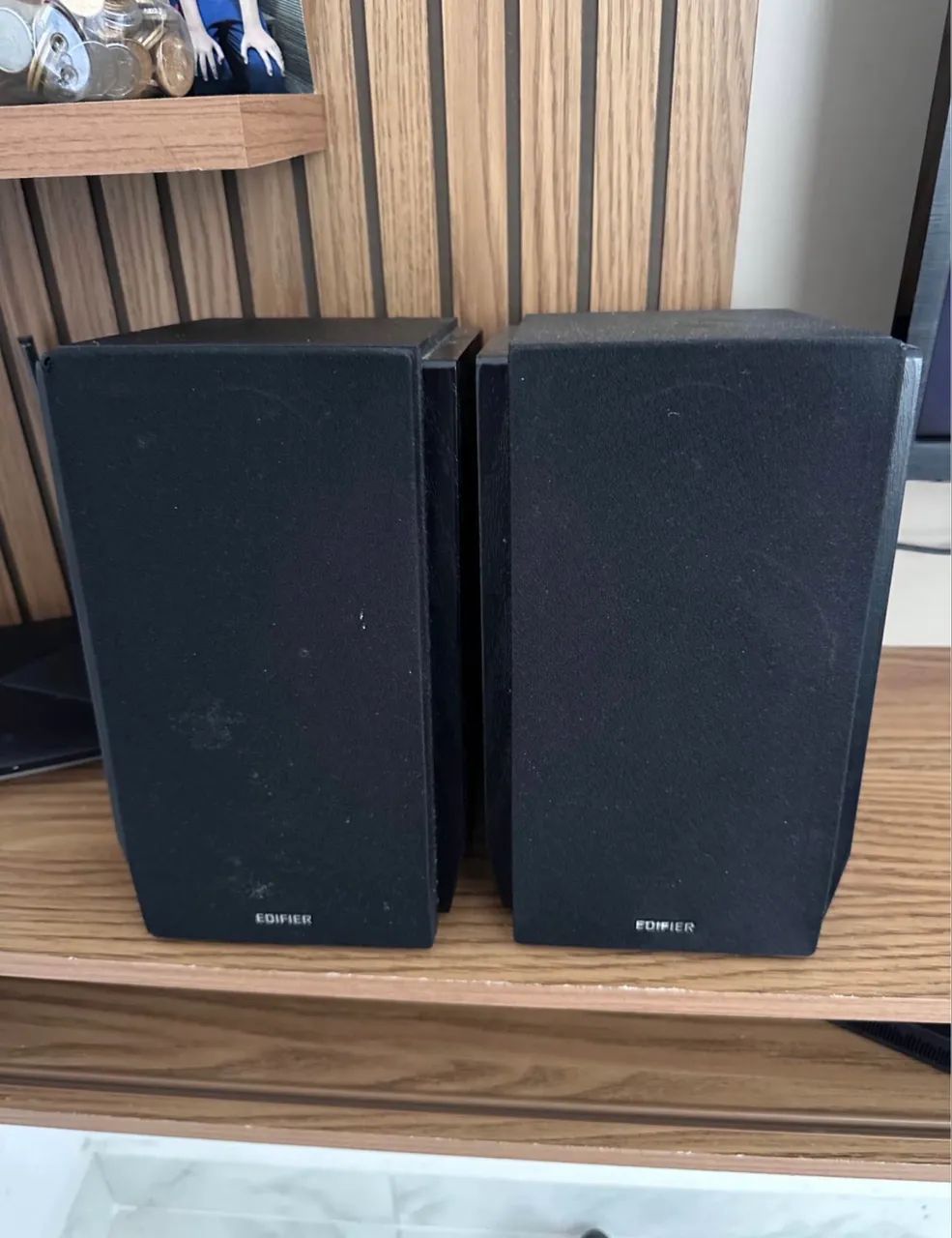 Monitor Edifier R1700 bt
