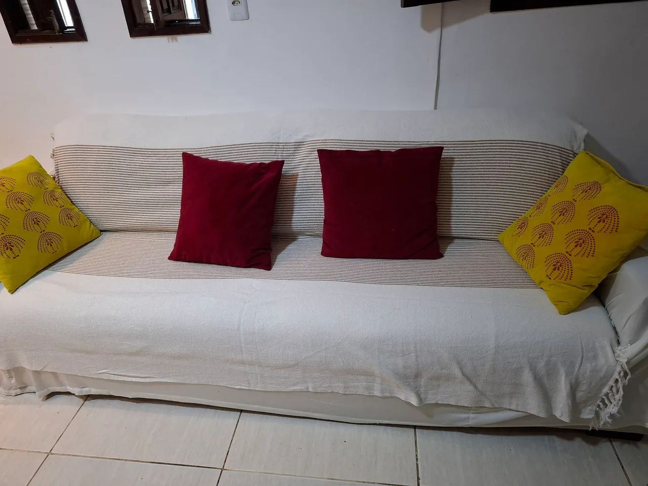 Vendo sofá USADO, POUCO USO E 2  POLTRONAS TECIDO LINHO - Foto 5