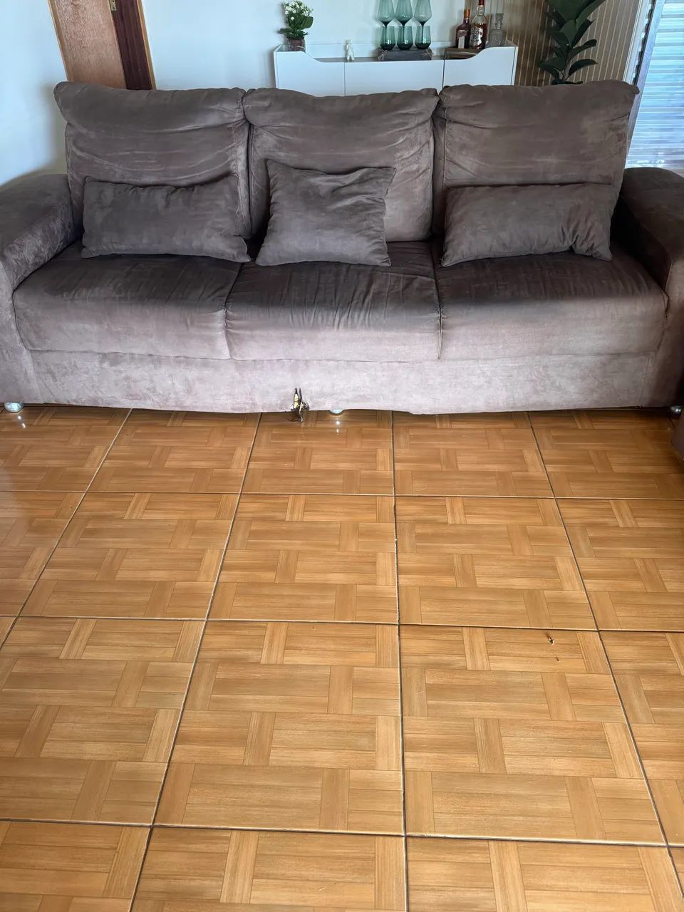 Sofá 3 lugares + Pufgy