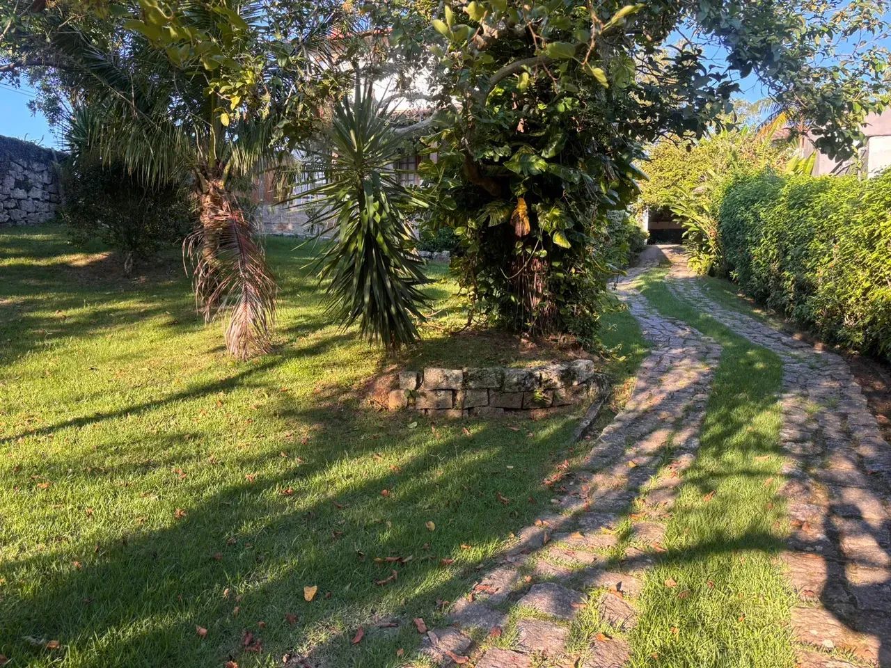 Terreno Residencial/Comercial com 7.488m², no bairro Cacupé em Florianópolis - Foto 4