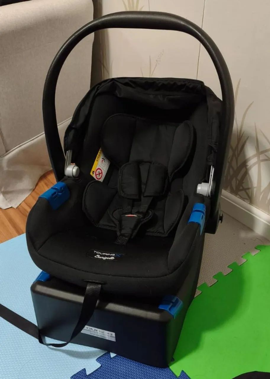 Bebê Conforto Touring x e Base Burigotto
