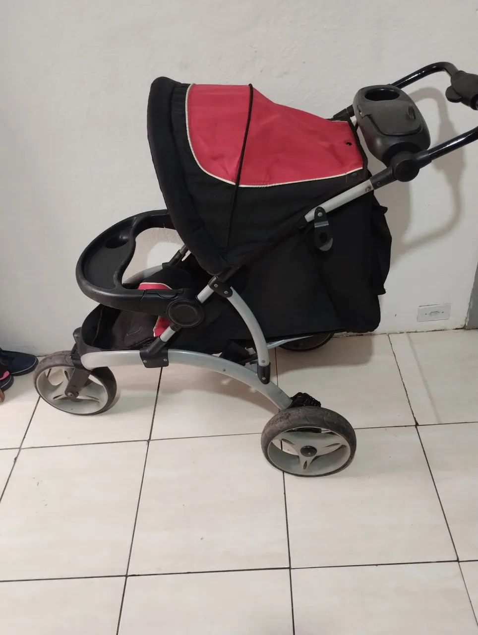 Vendo carinho de bebe - Foto 4
