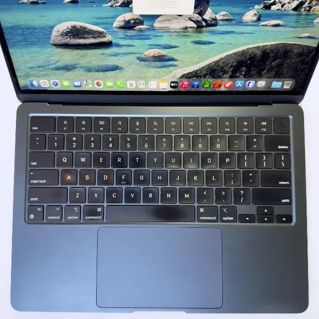 MacBook Air M2, SUPER CONSERVADO - Foto 2