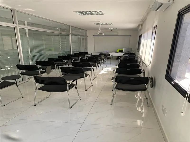 Prédio comercial com 3 andares e 24 salas. - Foto 3