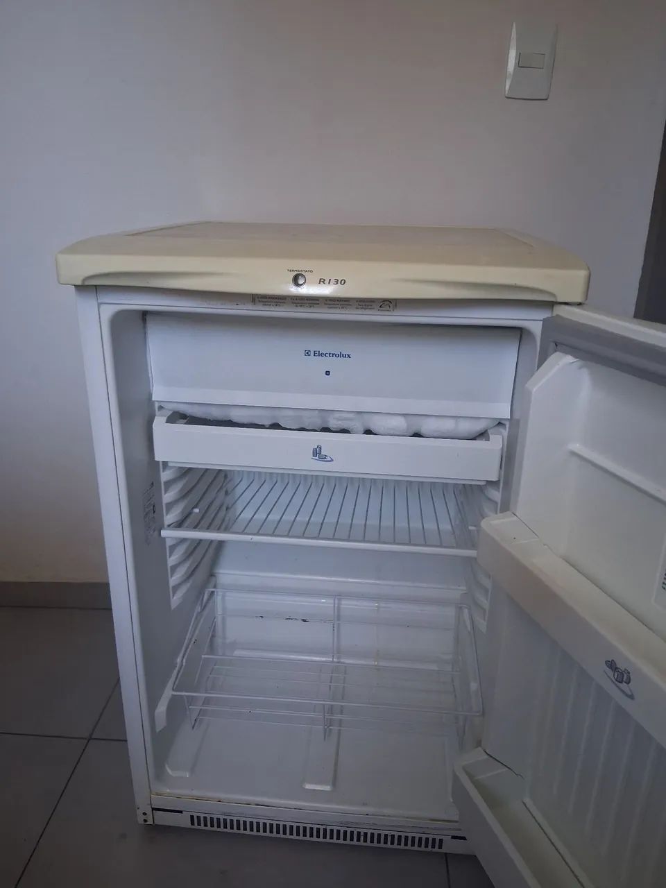 Frigobar Electrolux 135 L  - Foto 4