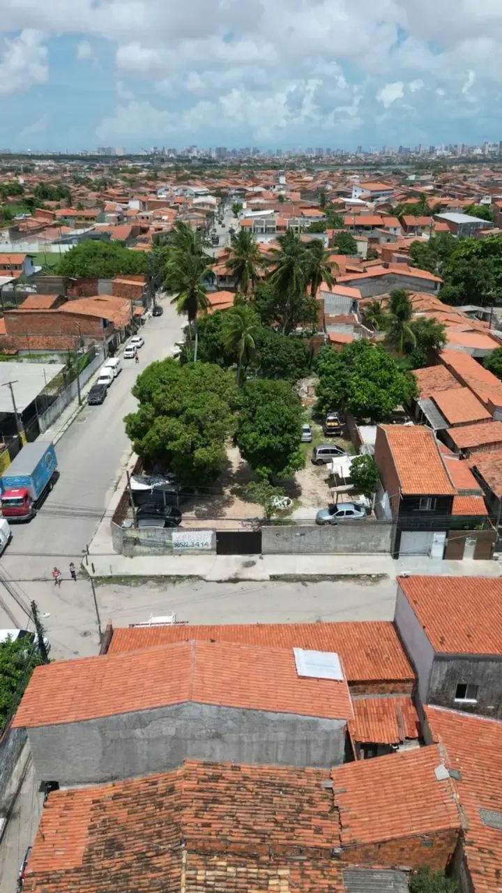 Oportunidade ótimo terreno esquina Cidade dos Funcionários - Foto 4
