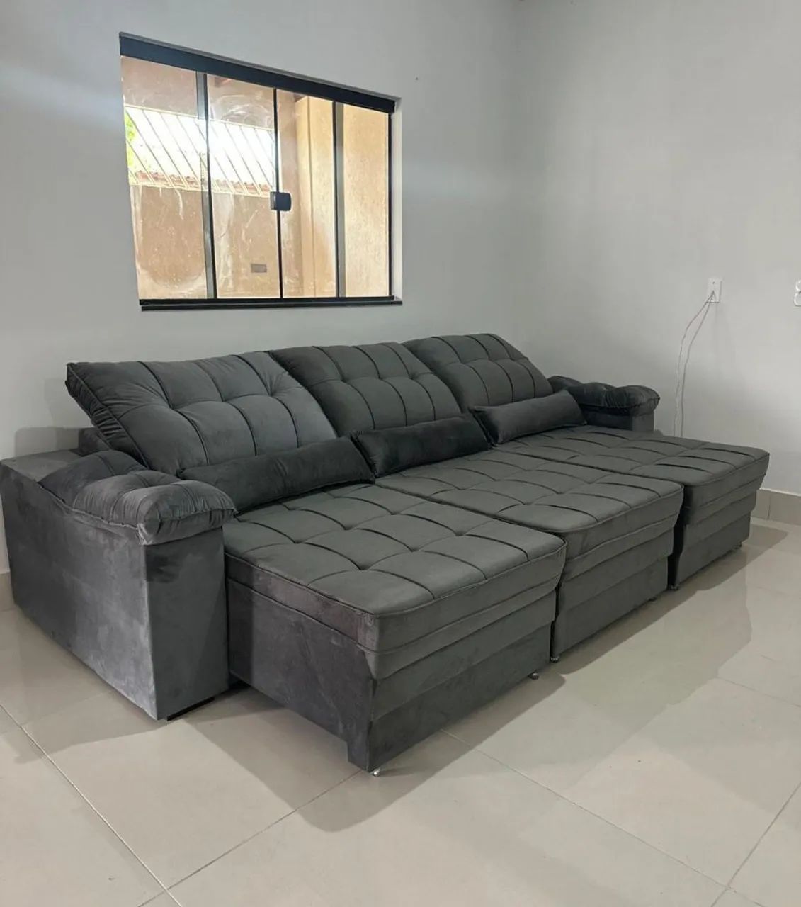 Sofá retrátil e reclinável Morfeu na cor cinza 