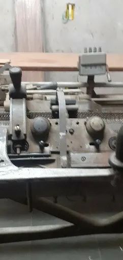 Maquina trico coppo n,7 ,precisa manutenção, valor $ 1000,00 - Foto 4