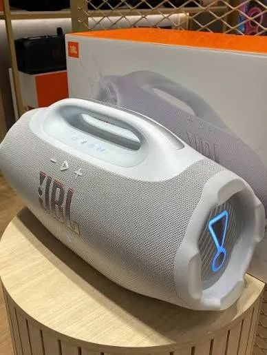 JBL Boombox 4 Branca  - Foto 4