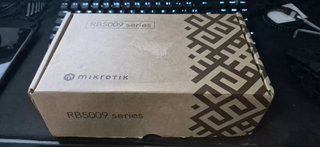 MikroTik RB5009UPr+S+IN - Novo, Nunca Utilizado! - Foto 2