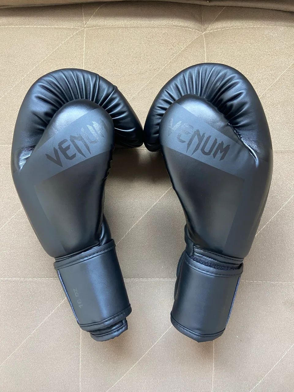 Luvas importada VENUM 16 OZ BOXE/MUAY THAY/KICKBOXING - Foto 3