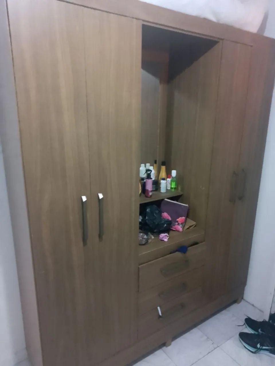Vendo um guarda roupa e um rack  - Foto 5