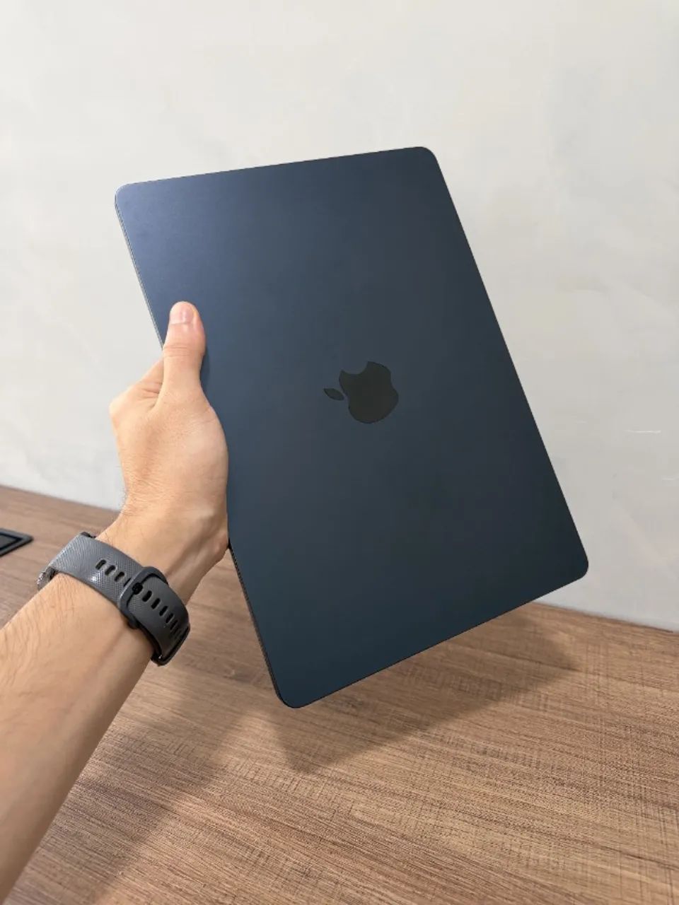 Macbook Air M2 13,6 256gb Ssd 8gb Ram Cinza Espacial Apple