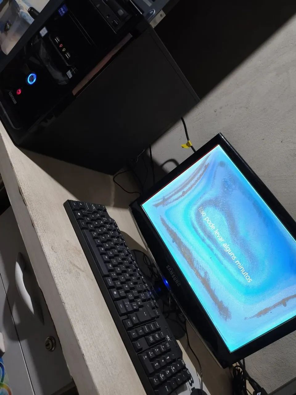 VENDO COMPUTADOR DE MESA COMPLETO, LEIA O ANUNCIO !