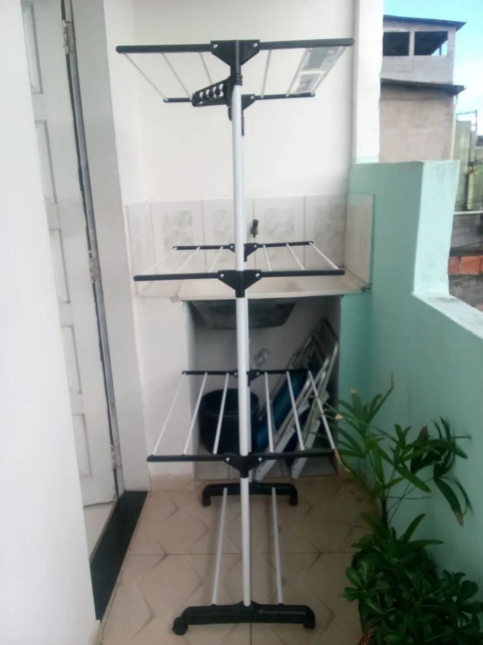 Varal 3 andar cor preta reforçado 30 kg de roupas  - Foto 4