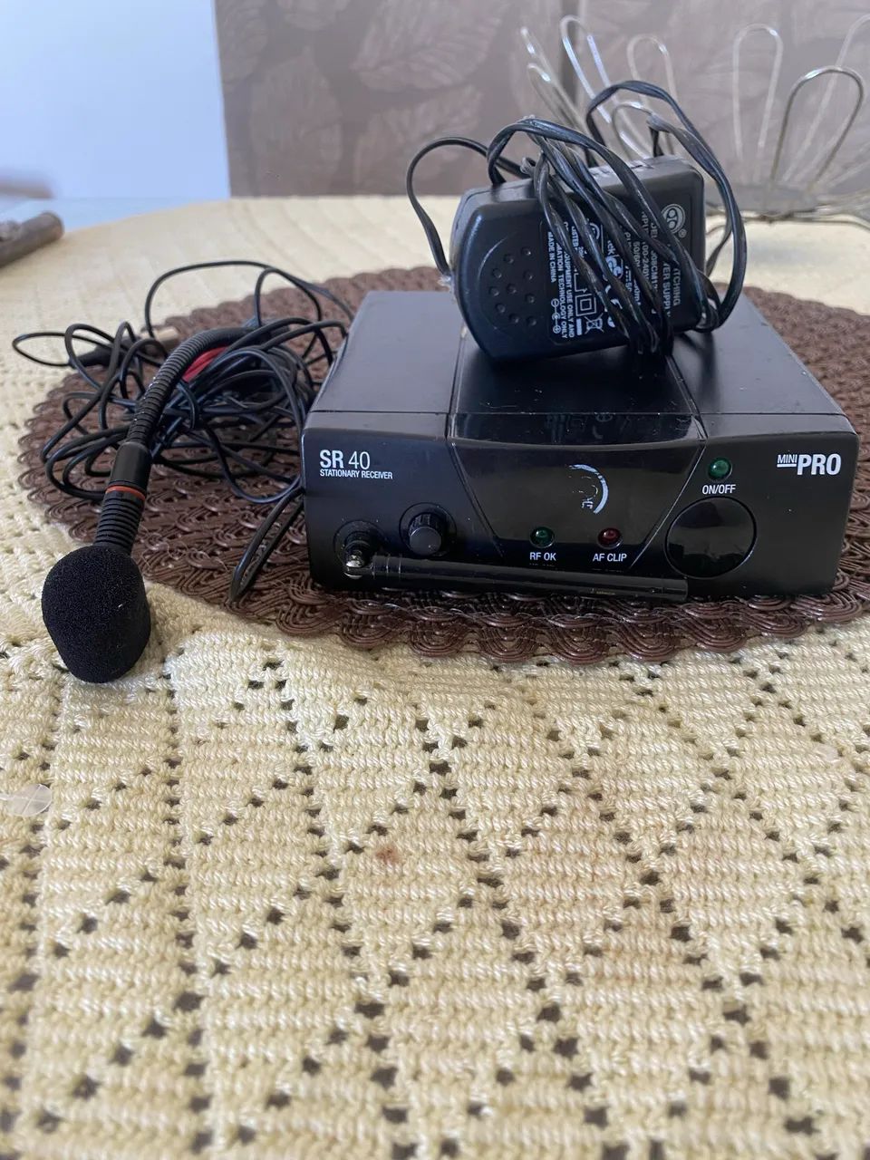 Transmissor e microfone akg - Foto 2