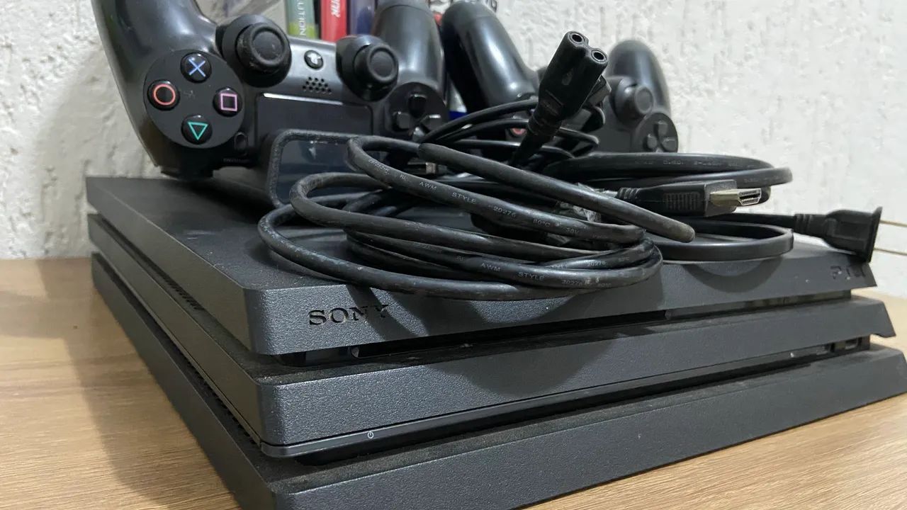 PS4 PRO 1TB - EXCELENTE ESTADO - Foto 4