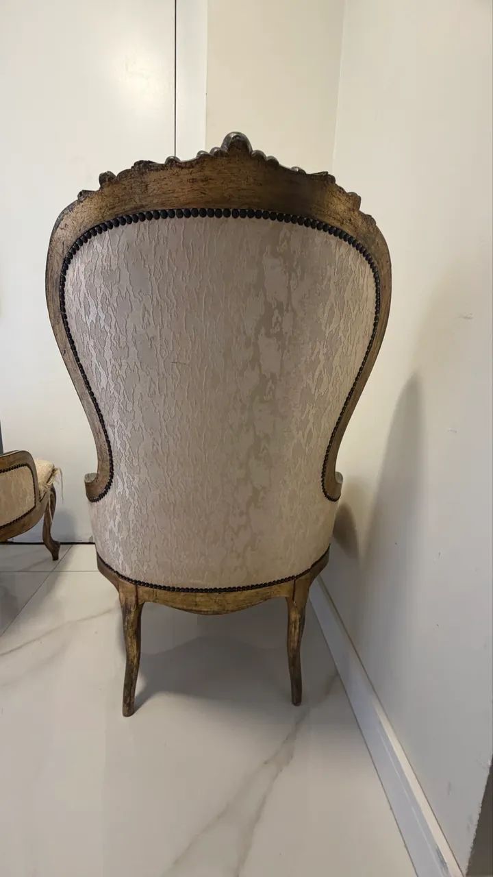 Poltronas Neoclássica Luís XV - Foto 3
