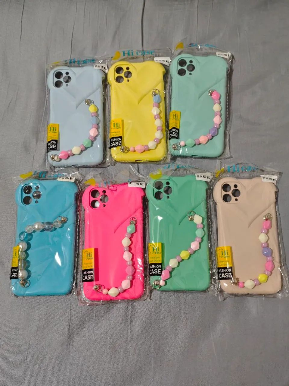 LOTE COM 200 CAPAS DE CELULAR PARA REVENDA - Foto 2