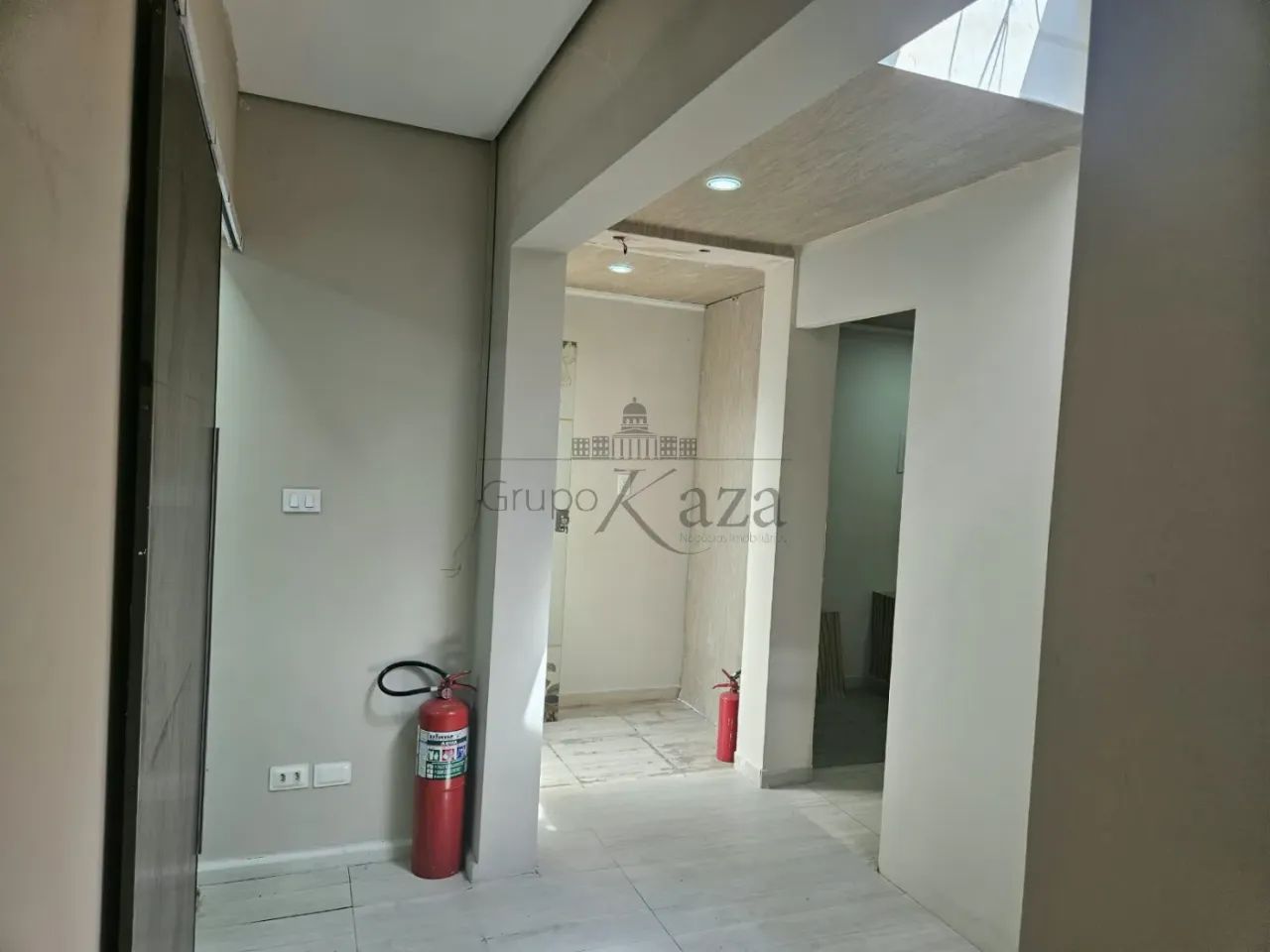Sala Comercial - Sobreloja - No bairro Jardim Satélite - 11m². - Foto 5