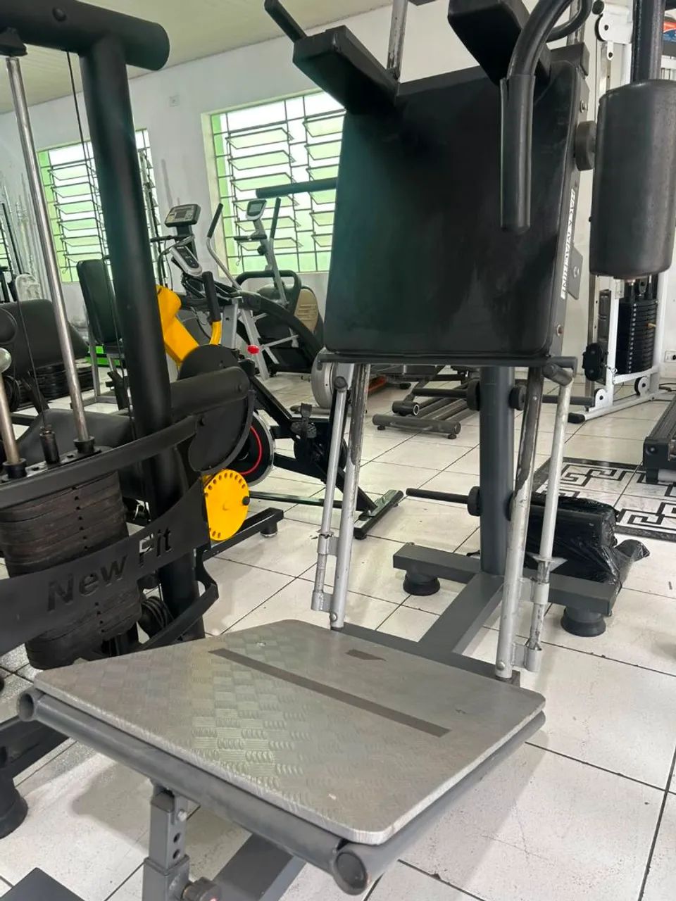 EQUIPAMENTOS DE ACADEMIA - Foto 3