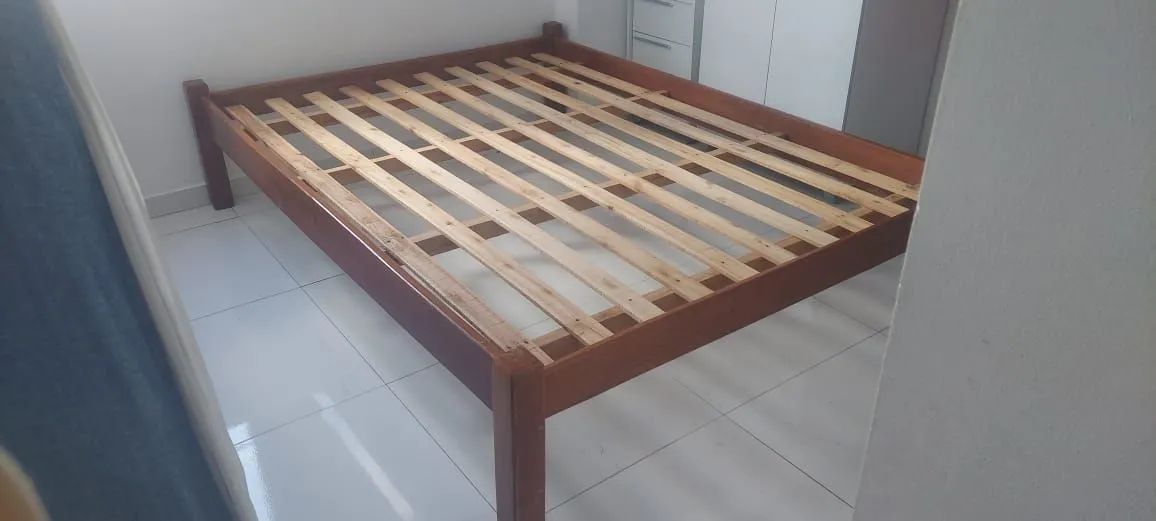 Cama de Casal Pedrão - Madeira!