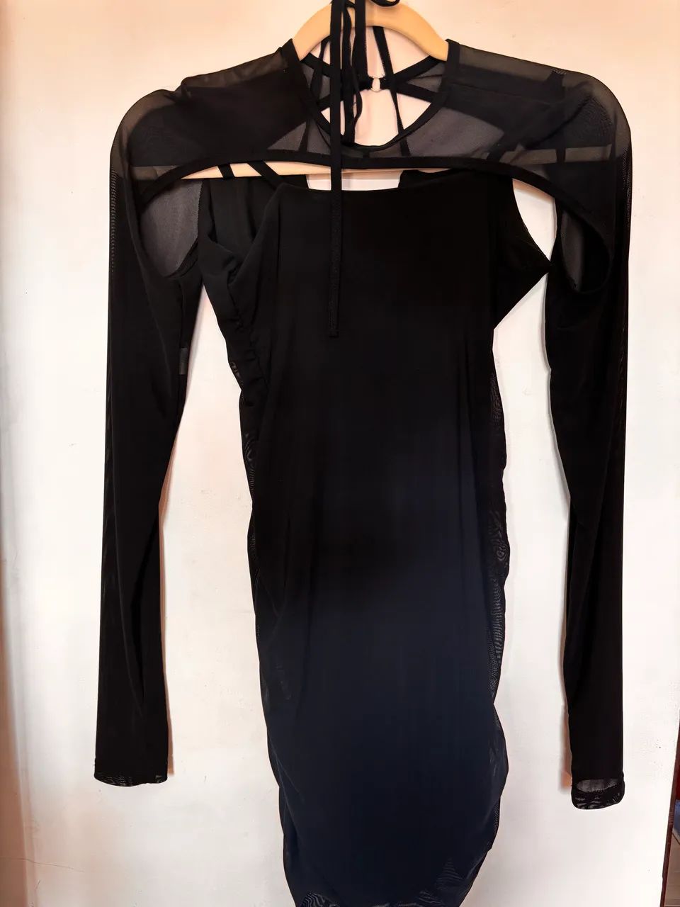Vestido tubinho preto - Foto 3