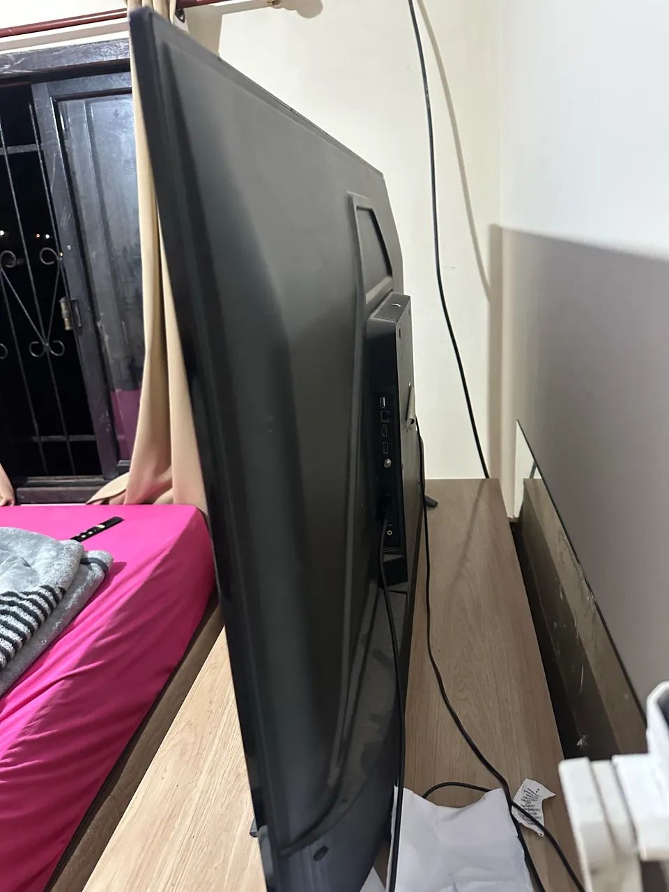 Vendo tv 50 polegadas Tcl - Foto 2