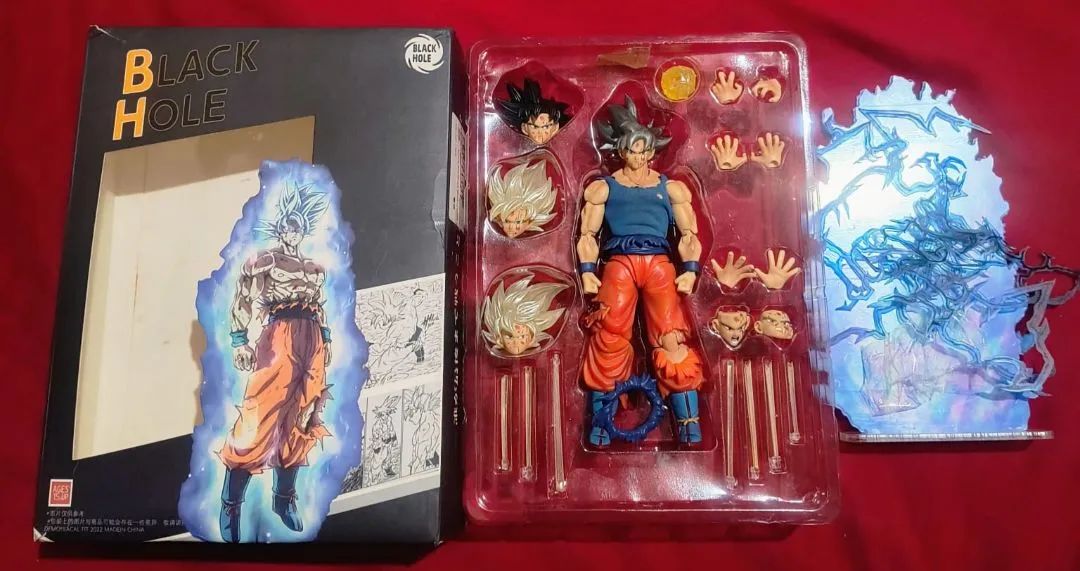 Action Figure Goku Ultra istinct Black hole + acessórios  - Foto 2