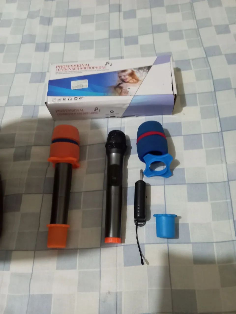 Vendo Caixa de som e par de microfone sem fio !  - Foto 4