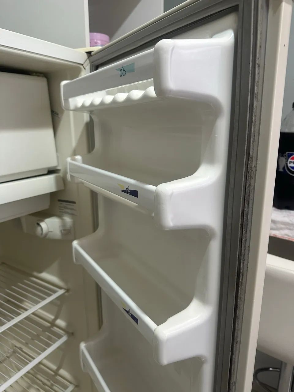 Geladeira Consul Pratice 240L - Funcionando Perfeitamente - Bem Conservada - Foto 4