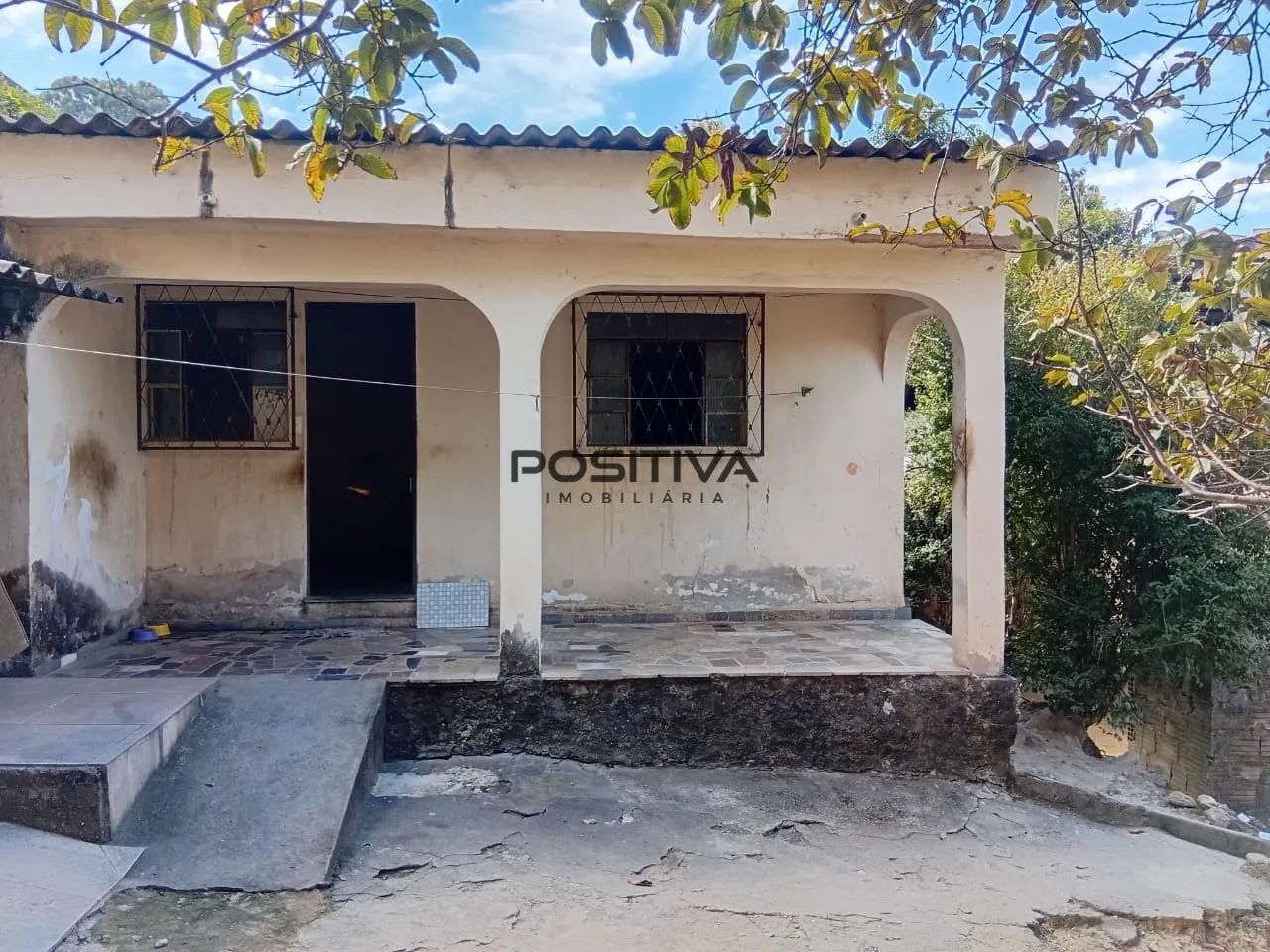 IMÓVEL COM 3 MORADIAS - Foto 2