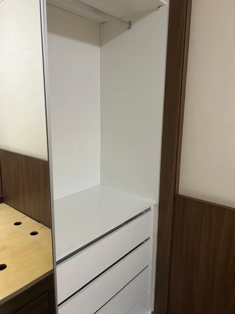 Guarda Roupa com espelho - excelente qualidade - Foto 5