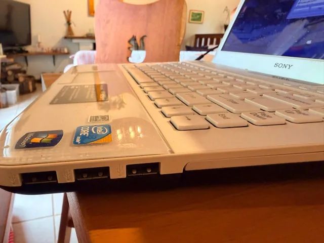 Notebook Sony Vaio Intel Core i3  4 GB Windows 7 Branco  Intel Core i3 CPU - Foto 5