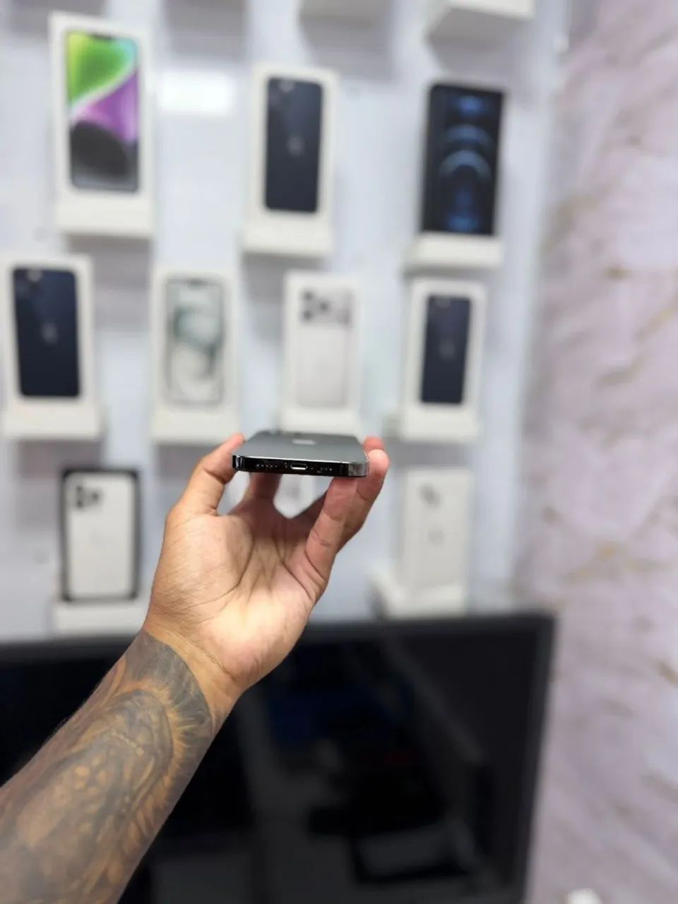 IPHONE 12 PRO 128GB<br>R$ 2.199,00 - Foto 3