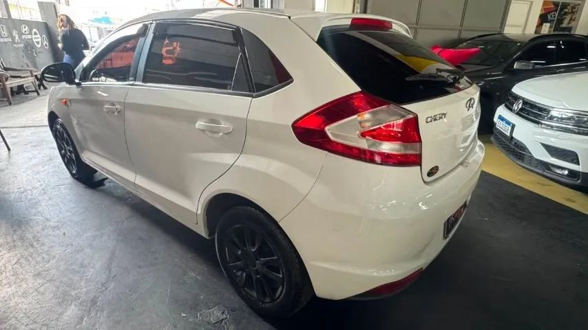 Chery Celer Hatch ACT 1.5 16V Flex 5P 2018 - Foto 3