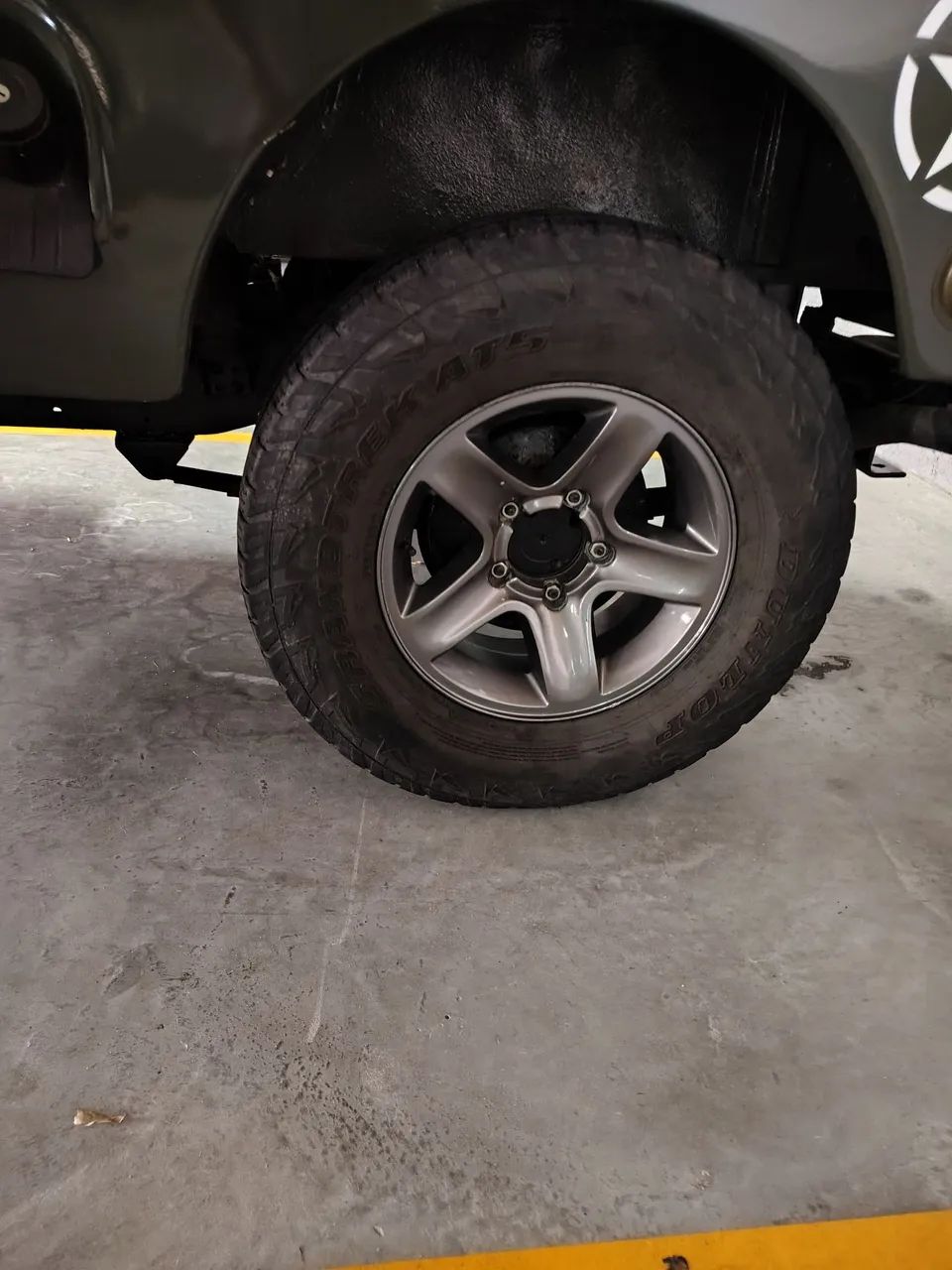 Aro roda Tracker gran Vitara jeep Willis 